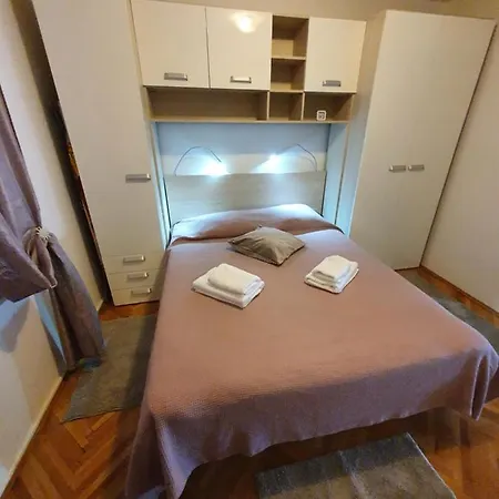 アパート Stela コルチュラ