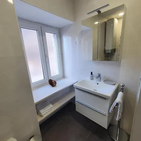 Apartment Stela